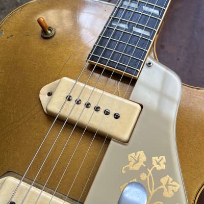 Gibson ES-295 Hollow Body Electric Guitar 1956 - All Gold image 10