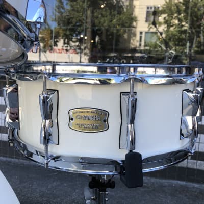 Yamaha Stage Custom 10/12/14/20 w/ Snare and Hardware Pack - Classic White image 5