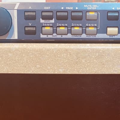 Yamaha Motif ES Rack Mid 90s - Black