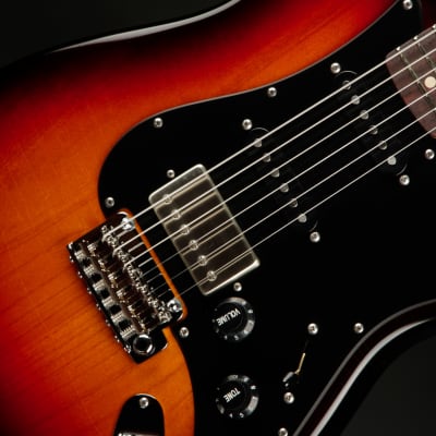 Suhr Classic S Antique - 3 Tone Burst 2023 image 13