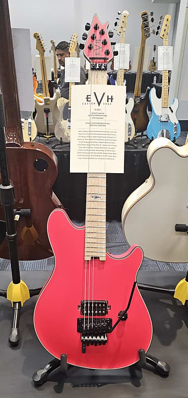 USA EVH CUSTOM SHOP / SPECIAL EDITION WOLFGANG® \ SATIN FERRARI RED image 1