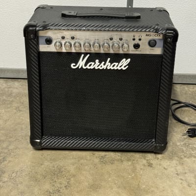 Marshall MG Carbon Fiber MG15CFR 2-Channel 15-Watt 1x8