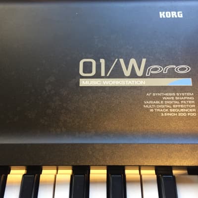 Korg 01w Pro with Hardcase 01/W Pro 76 Key Workstation M1 T2