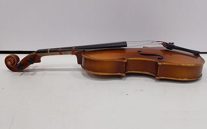 Otto deals bruckner violin