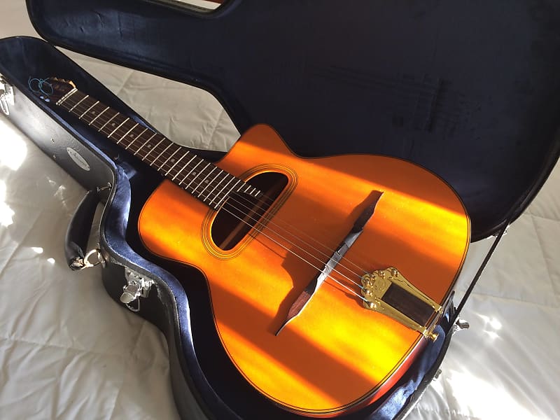 VV: Aria MM-10E Gypsy Jazz D-hole guitar, BigTone type pickup, DELUXE CASE,  superb condition, DEAL