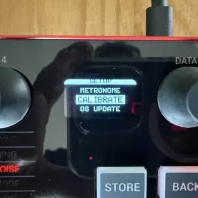 IK Multimedia IK Multimedia UNO Synth Pro Desktop 32-Key Analog Synthesizer with DECKSAVER image 15