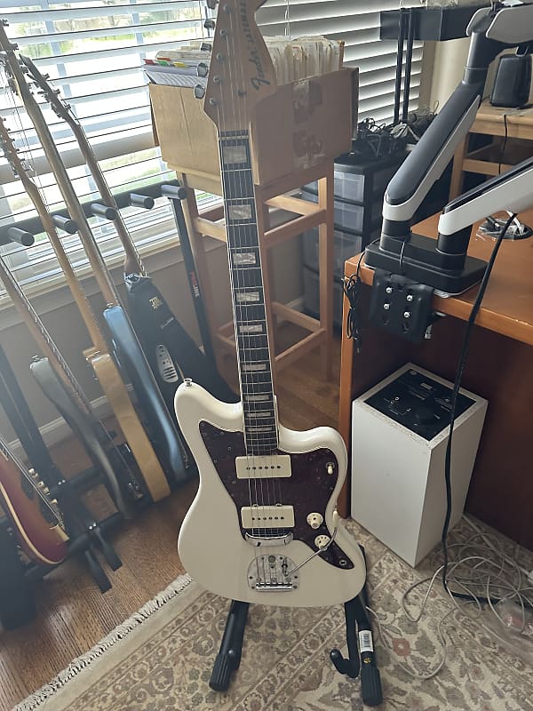 Fender Jazzmaster (1966 - 1969) | Reverb