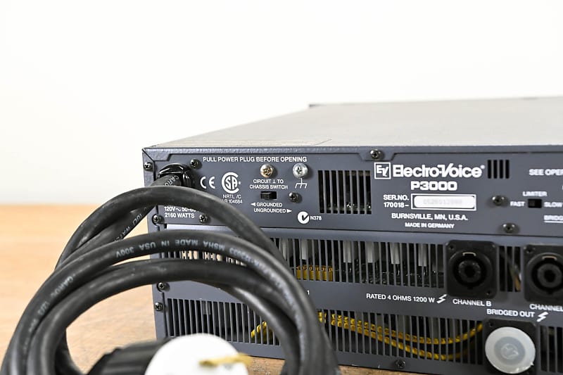 Electro-Voice (EV) P3000 Precision Series 2-Channel Power