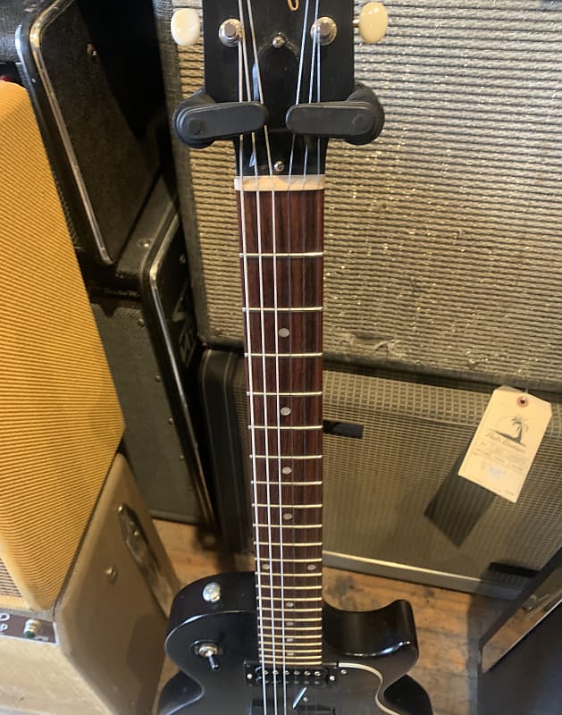 Gibson Les Paul Special Tribute Humbucker (2020 - Present Gibson Les Paul Special Tribute Humbucker (2020 - Present