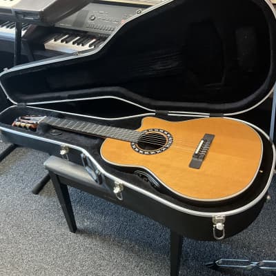 Ovation 1773 LX classical electric guitar made in U.S.A 2006 in mint condition with original hard case and keys for sale