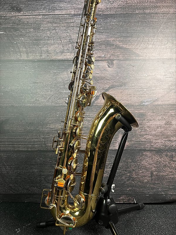 Buescher store 400 tenor