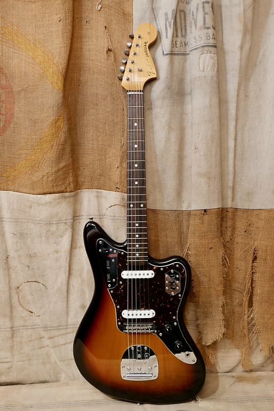 m*u様 Fender MIJ 60s Jaguar Custom Fender MIJ Traditional II Late '60s Jaguar Inca Silver 2023