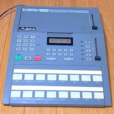 Vintage USA Made Alesis HR-16 High Sample Rate 16-Bit Drum Machine 1980s - Version 1.06