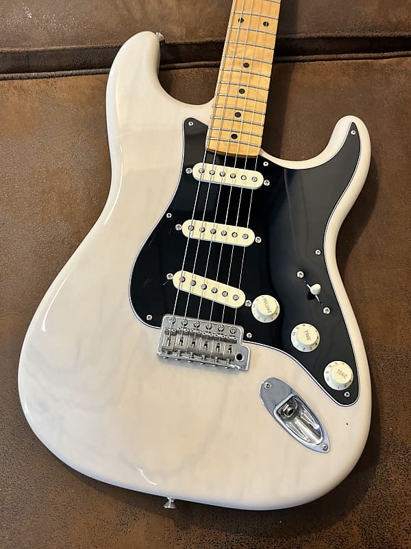 Fender Vintera '50s Stratocaster | Reverb Canada