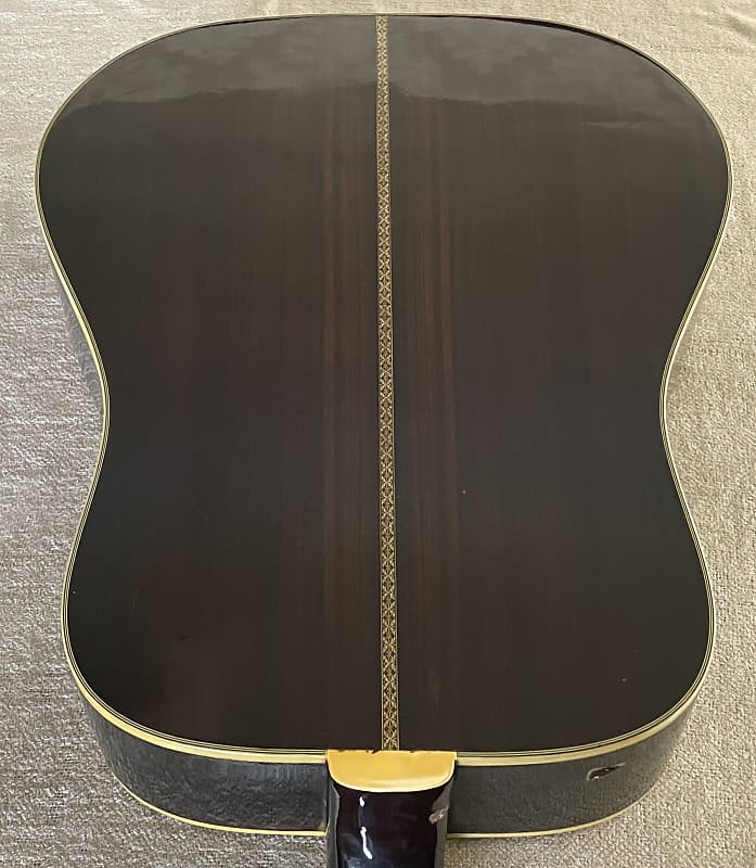 Alvarez ギター　dove 5025　ＹＡＩＲＩ製造　日本製 Alvarez ギター dove 5025 YAIRI製造 日本製 1970's