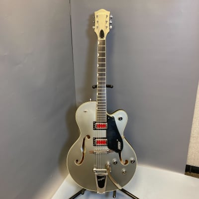 Gretsch deals g5410t case