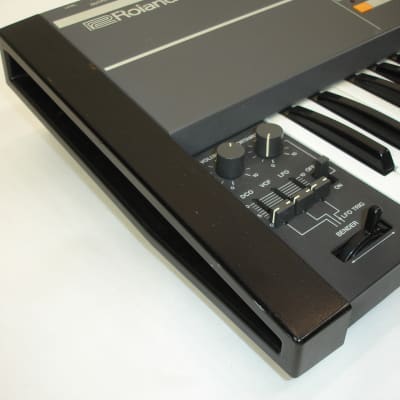 Roland Juno-106 61-Key Programmable Polyphonic Synthesizer Keyboard image 2