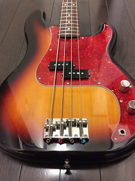 Fender precision bass deals 62 reissue japan