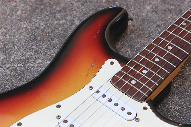 1977 Greco SE-700 Early Sixties Stratocaster Electric Guitar