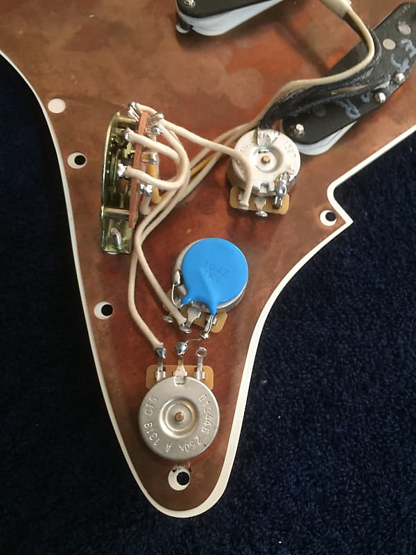 Fender Eric Johnson Loaded Pickguard (PRO shielding)