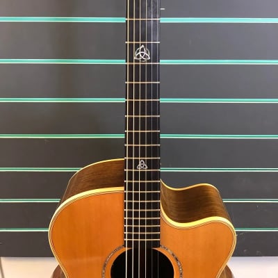 Avalon Pioneer L2-30C Custom Build Natural 2019 Cutaway Jumbo Electro Acoustic Guitar image 8