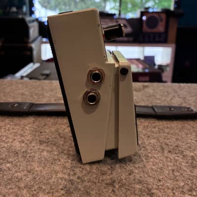 Boss NS-2 Noise Suppressor (Silver Label) 1989 - Present - White image 2