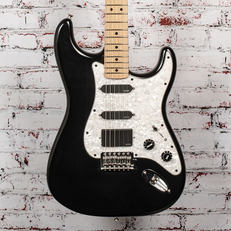⚫️ aksidmd さま専用⚫️ Fender Stratocaster ⚫️ aksidmd さま専用⚫️ Fender Stratocaster
