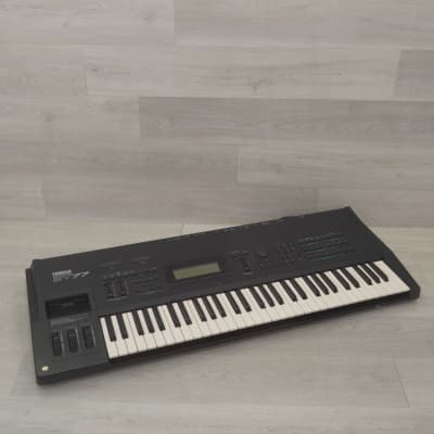 Used Yamaha SY77 Synthesizer