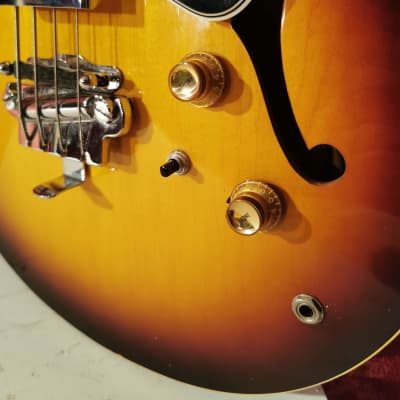 Gibson EB-2 1967 Sunburst image 7