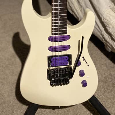 Fender HM Strat 1989 - Pearl White. Relive your GLAM METAL GLORY! image 1