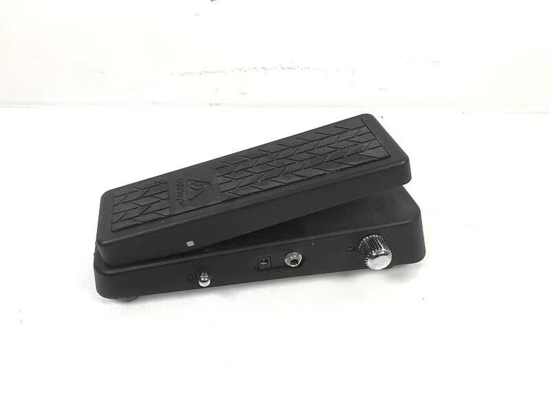 Behringer HB01 Hellbabe Optical Wah Pedal Reverb