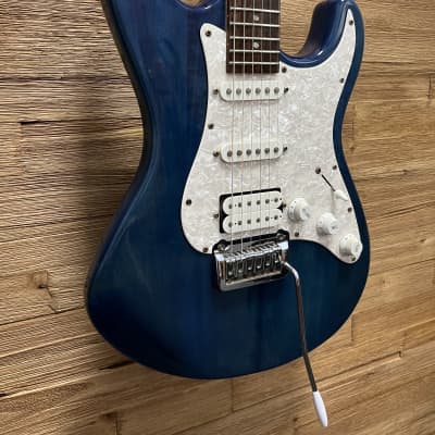 Dean Avalanche HSS Strat style guitar Made in Korea 1998 - Trans Blue image 3