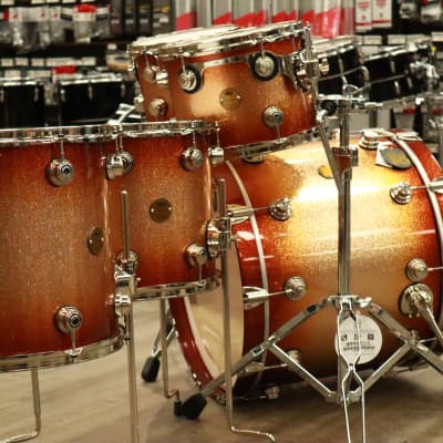 DW Jazz Series Maple/Gum Shellpack 22/10/12/14/16 (Copper Glitz Burst with Nickel Hardware) image 5
