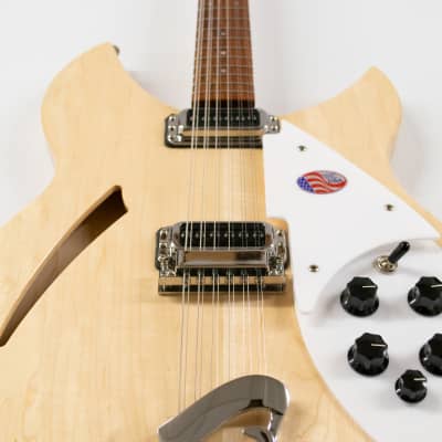 Rickenbacker 330/12 Semi-hollow 12-string Electric Guitar - Mapleglo image 3