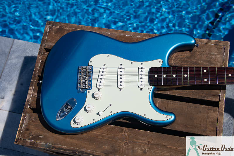 Fender Traditional II 60's Strat 2021 - Lake Placid Blue Finish