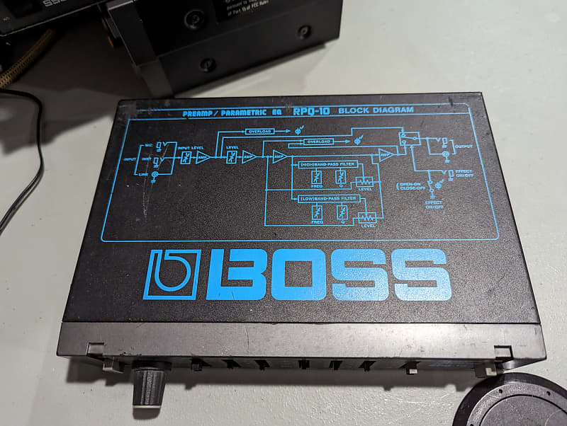 最高 RPQ-10 EQ PREAMP/PARAMETRIC BOSS ギター - powertee.com