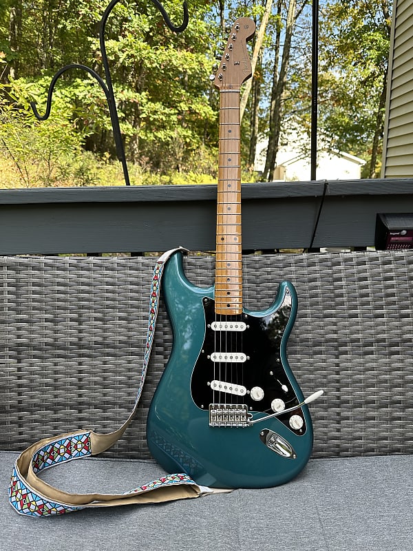 Fender Vintera II '50s Stratocaster w/ Black Pickguard- Maple Fretboard  2023 - Present - Ocean Turquoise