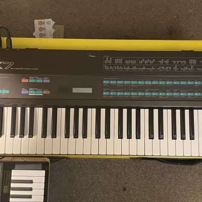 Yamaha DX7 Programmable Algorithm Synthesizer w/Re-Capped Battery