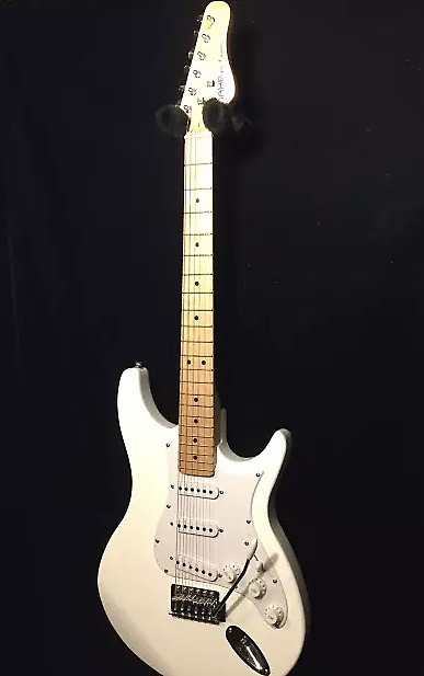 Behringer iAxe 393 USB Guitar White | Reverb