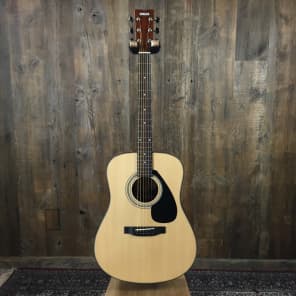 Yamaha F325 Dreadnought Acoustic Guitar Natural