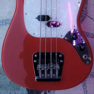 Fender Vintera 60s Mustang Bass, Fiesta Red image 2