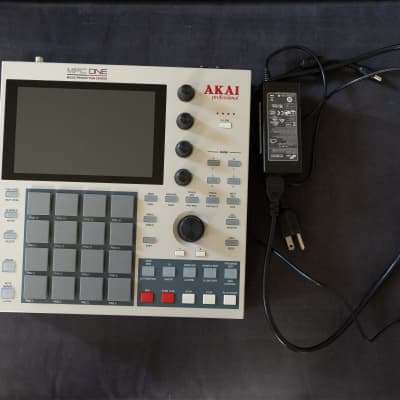 Akai MPC One Standalone MIDI Sequencer Retro Edition 2021 - Present - Grey image 1