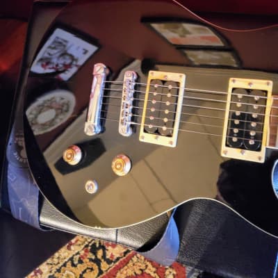 Silvertone Silvertone SPN-5 Electric Guitar with Dual Humbucker Pickups Double Cutaway Black Black image 5
