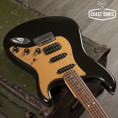 2005 Fender American Deluxe HSS Stratocaster Montego Black Metallic image 7