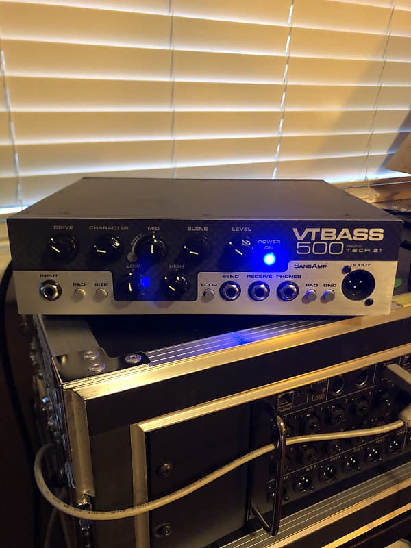 Tech21 VT Bass 500 with padded case included