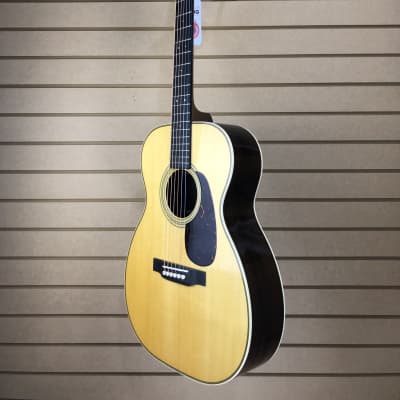 Martin 00-28 Acoustic Guitar - Natural w/ OHSC + FREE Shipping #978 image 6
