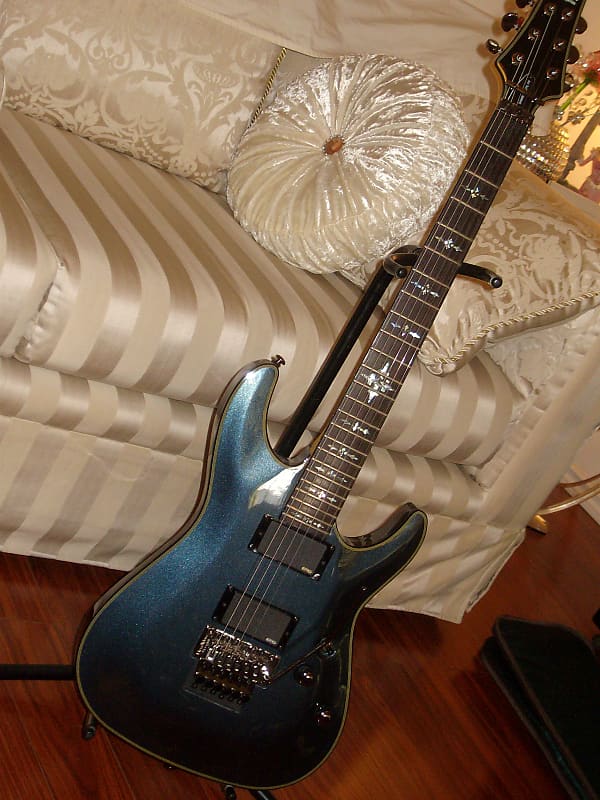 SCHECTER DAMIEN ELITE FR, EMG 81/85 2010's Metallic Blue