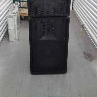 Peavy PV-115 - Two Speakers w/onstage stands, excellent,  400 watts! image 6