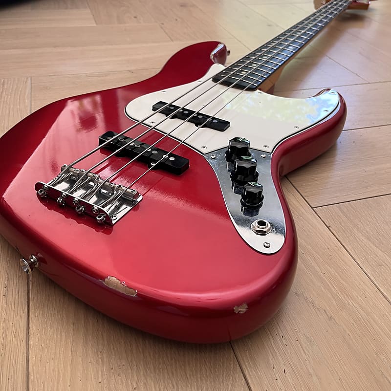 Moollon J4 Jazz Bass Red
