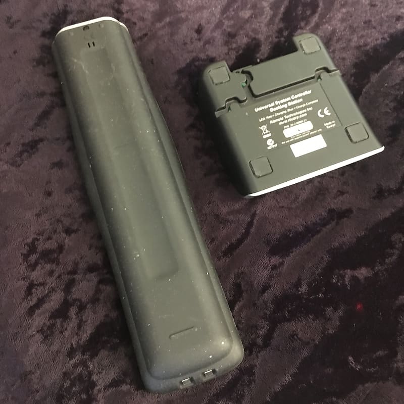 RTI T2Cs+ remote with base unit/charger Reverb